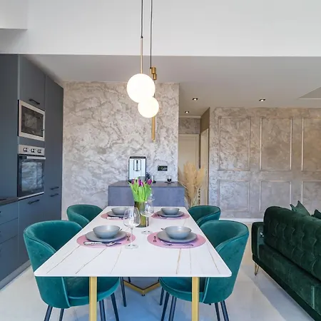 Апартаменты Floor In Слано