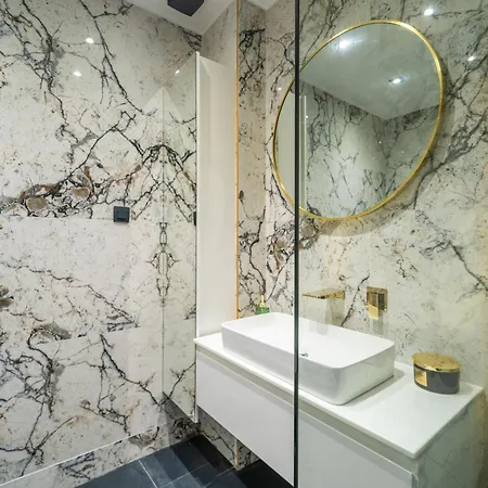 Floor In Апартаменты
